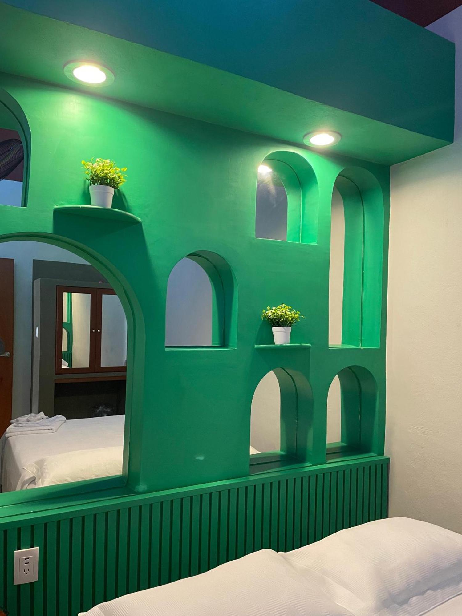 Hostal Poquito A Poquito Valladolid  Exteriér fotografie