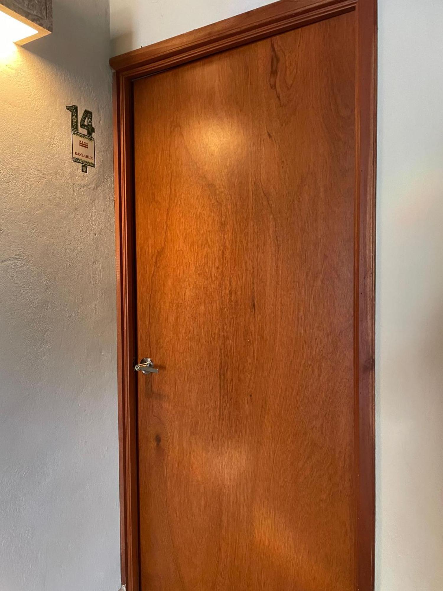 Hostal Poquito A Poquito Valladolid  Exteriér fotografie