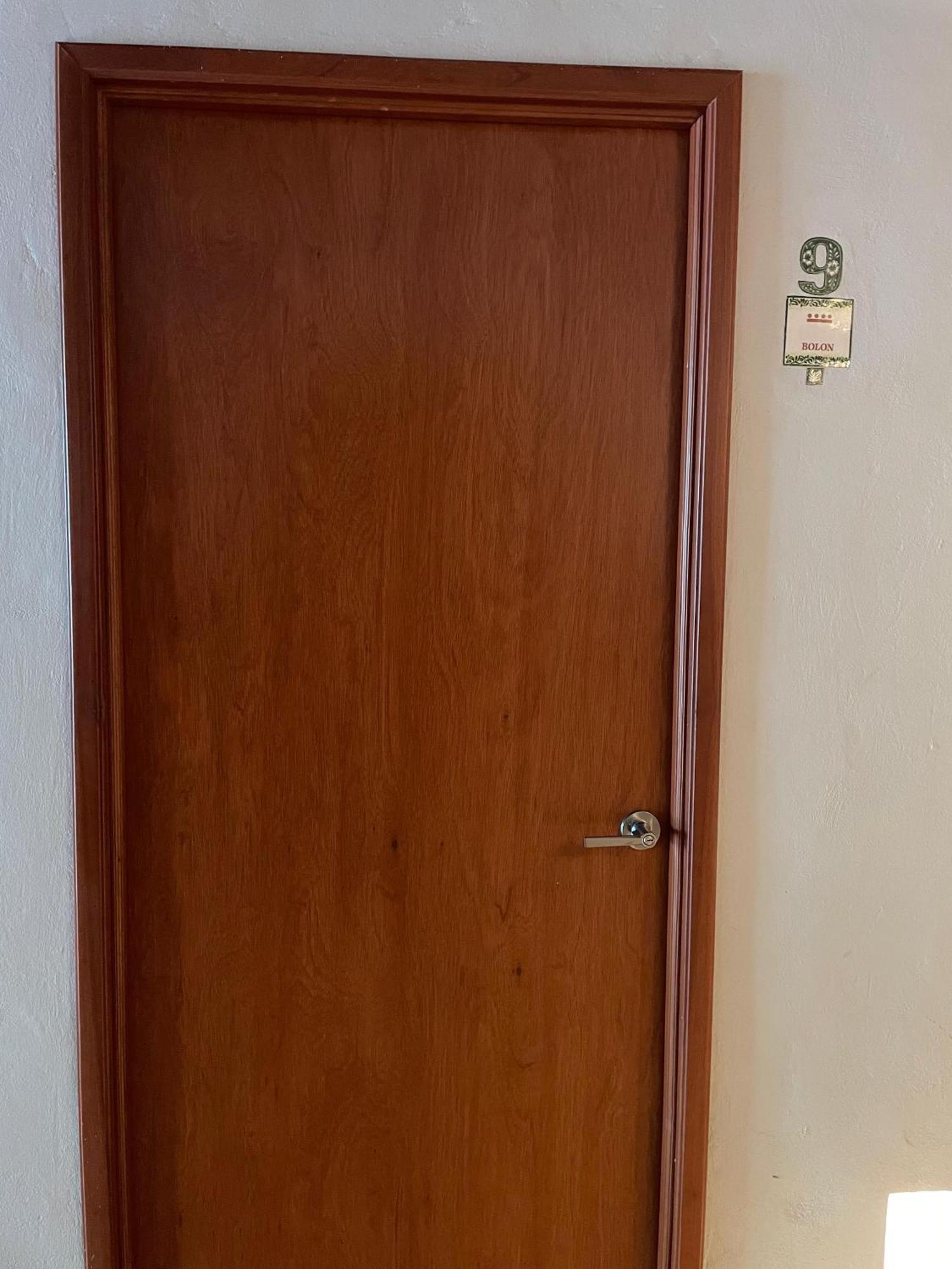 Hostal Poquito A Poquito Valladolid  Exteriér fotografie