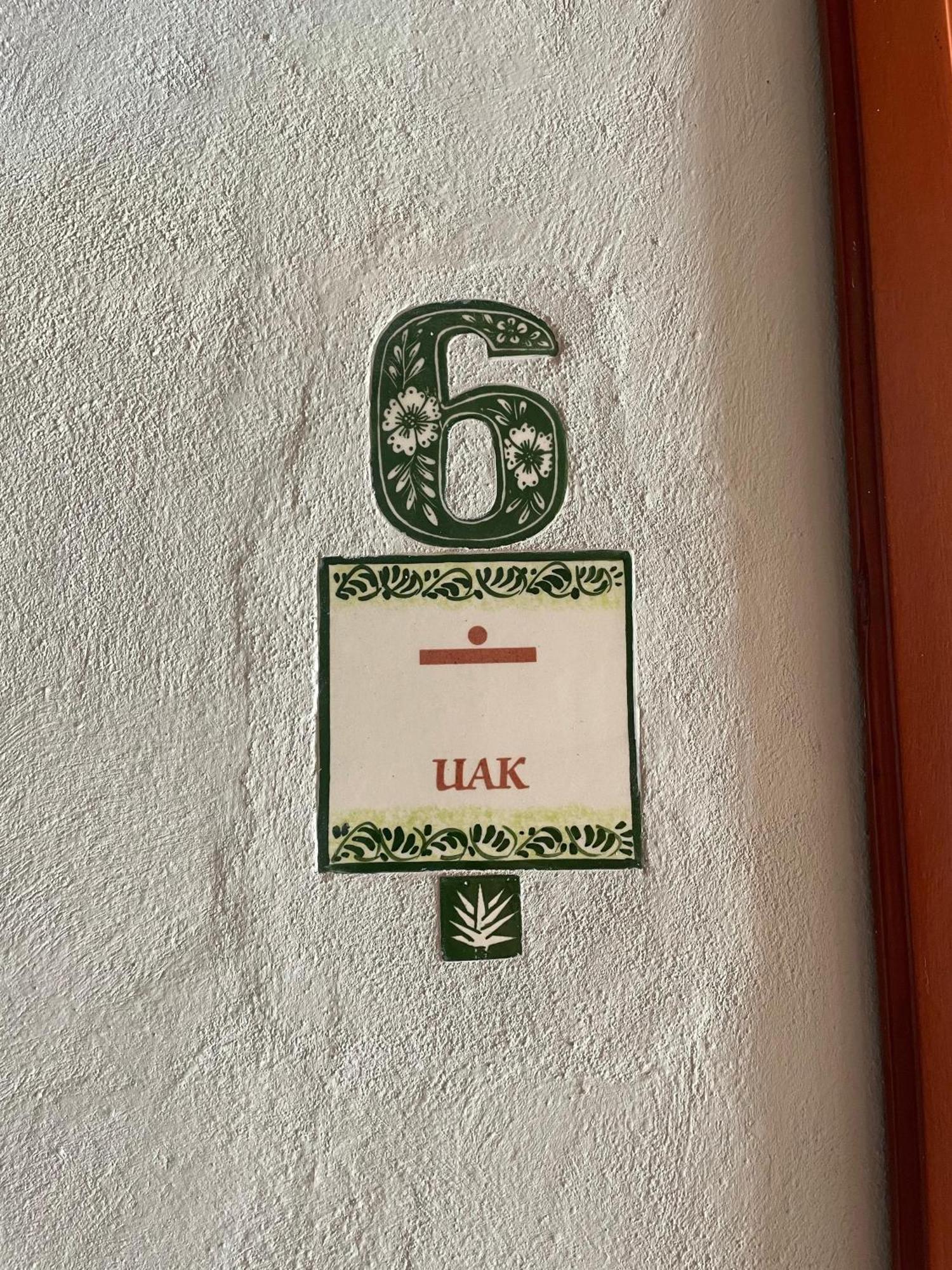 Hostal Poquito A Poquito Valladolid  Exteriér fotografie