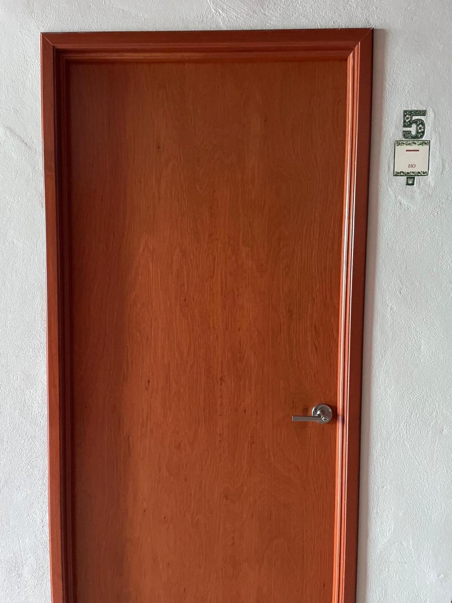 Hostal Poquito A Poquito Valladolid  Exteriér fotografie