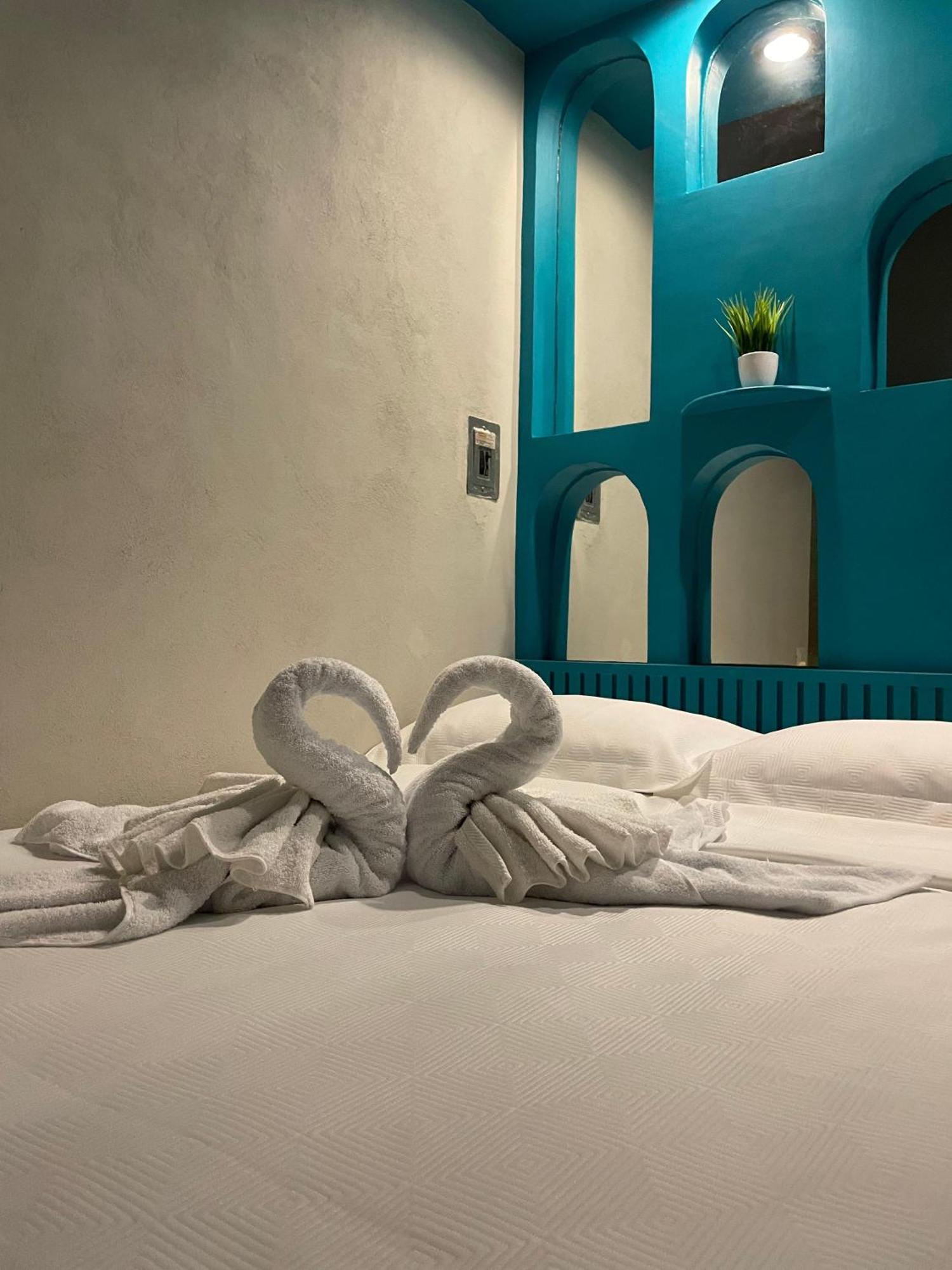 Hostal Poquito A Poquito Valladolid  Exteriér fotografie