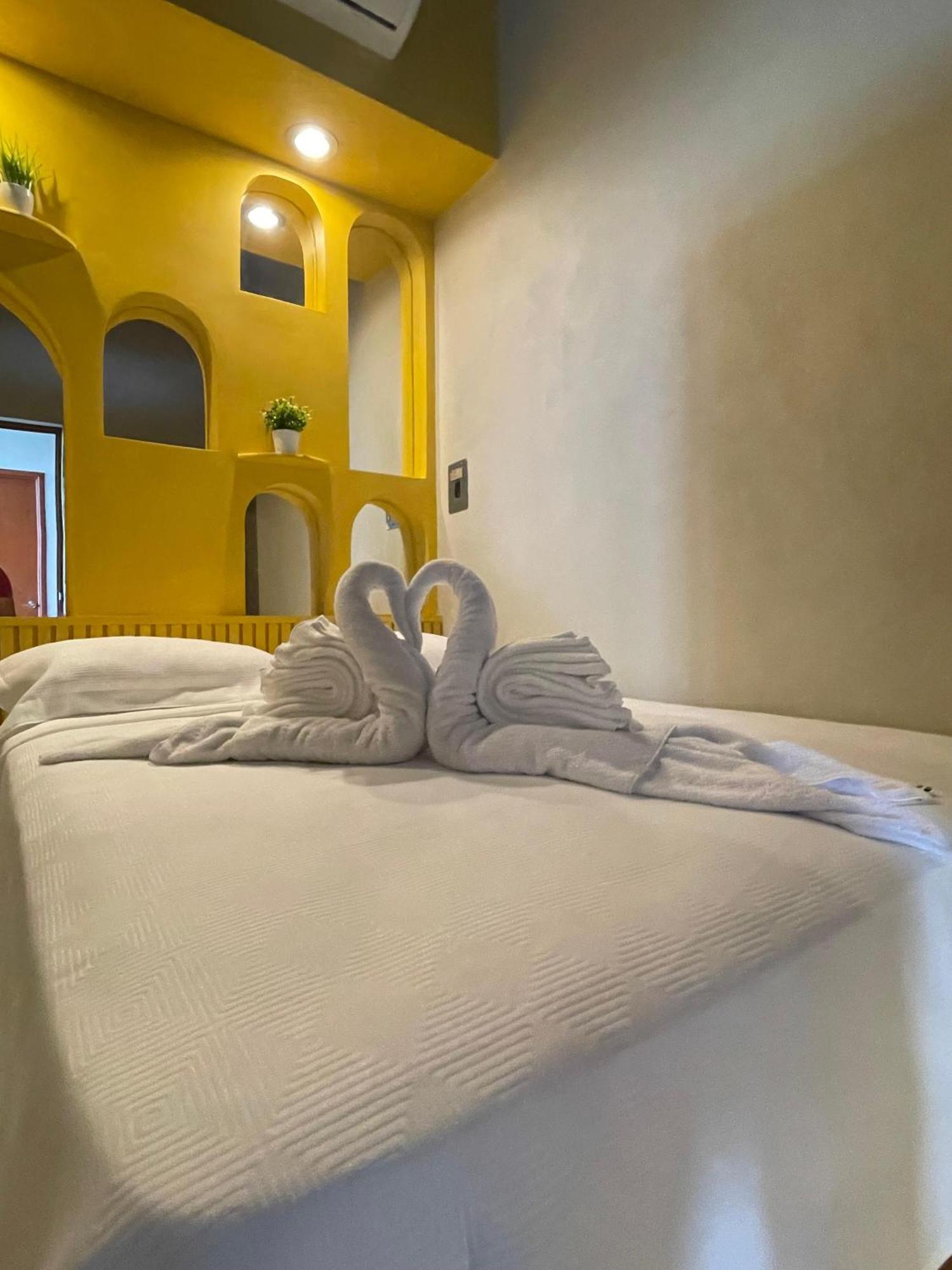 Hostal Poquito A Poquito Valladolid  Exteriér fotografie