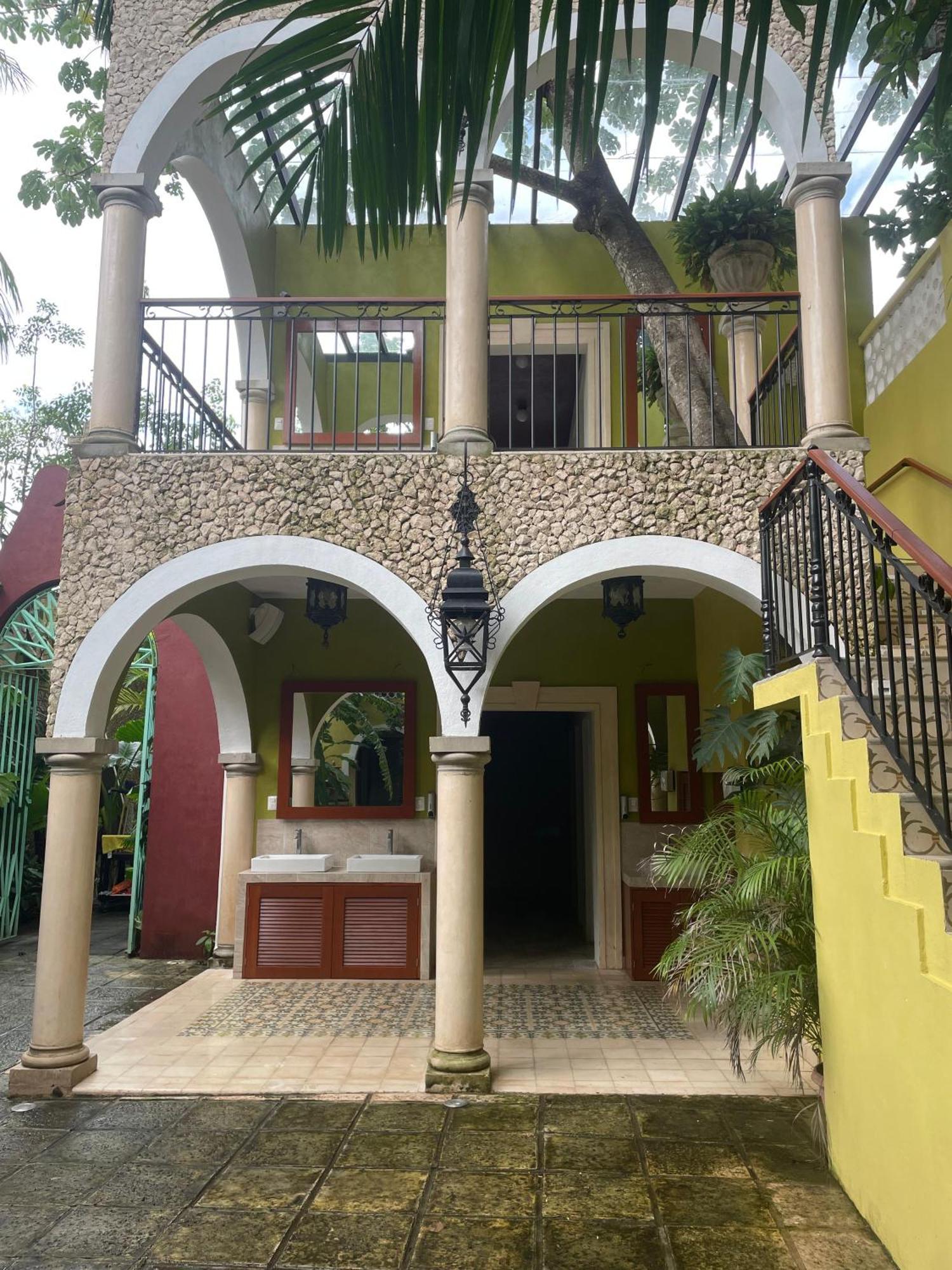 Hostal Poquito A Poquito Valladolid  Exteriér fotografie
